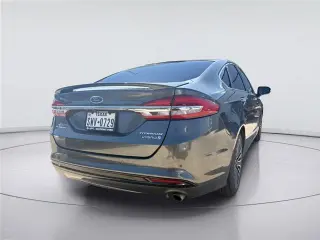 Ford Fusion Hybrid 2017 Titanium 4dr Sedán