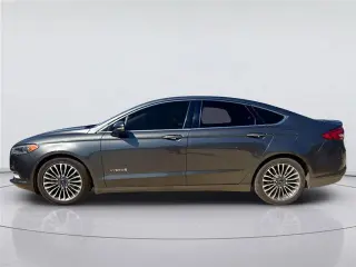 Ford Fusion Hybrid 2017 Titanium 4dr Sedán