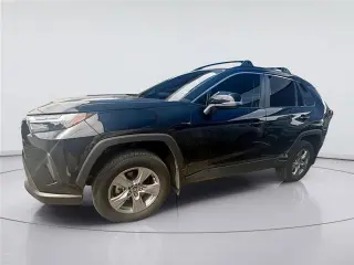 Toyota RAV4 2024 XLE 4dr SUV