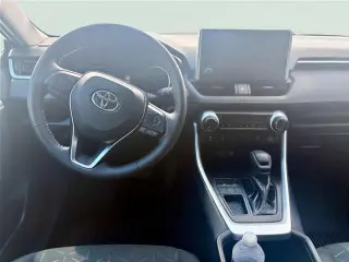 Toyota RAV4 2024 XLE 4dr SUV