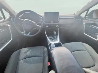 Toyota RAV4 2024 XLE 4dr SUV