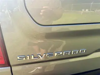 Chevrolet Silverado 1500 2024 4x4 RST 4dr Cab de Tripulación 5.8 ft. SB