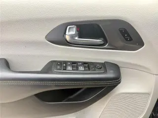 Chrysler Pacifica 2023 Touring L 4dr Mini-Van
