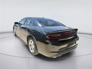 Cargador Dodge 2021 SXT 4dr Sedán