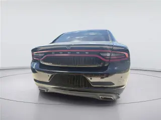 Cargador Dodge 2021 SXT 4dr Sedán