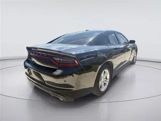 Cargador Dodge 2021 SXT 4dr Sedán