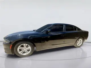 Cargador Dodge 2021 SXT 4dr Sedán