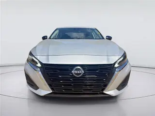 Nissan Altima 2024 2.5 S 4dr Sedán