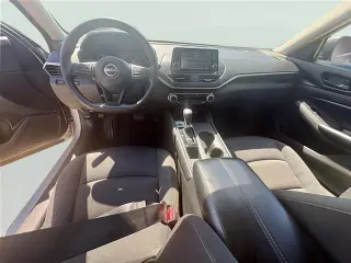 Nissan Altima 2024 2.5 S 4dr Sedán
