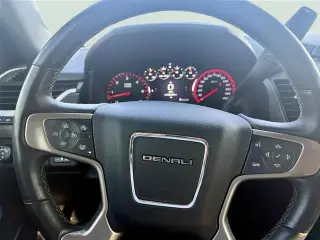 GMC Yukon 2016 4x4 Denali 4dr SUV