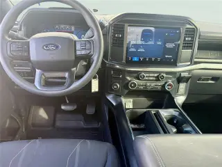 Ford F-150 2025 4x2 STX 4dr SuperCrew 5.5 ft. SB