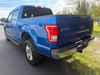 Ford F-150 2015 4x4 XLT 4dr SuperCrew 5.5 ft. SB