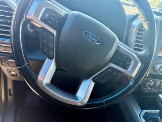 Ford F-150 2019 4x4 Platinum 4dr SuperCrew con 5.5 ft. SB