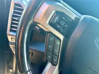 Ford F-150 2019 4x4 Platinum 4dr SuperCrew con 5.5 ft. SB