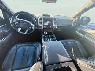 Ford F-150 2019 4x4 Platinum 4dr SuperCrew con 5.5 ft. SB