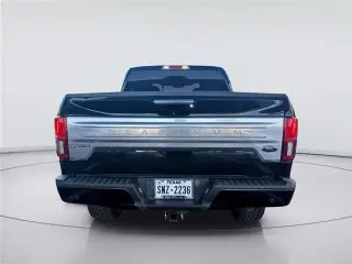 Ford F-150 2019 4x4 Platinum 4dr SuperCrew con 5.5 ft. SB