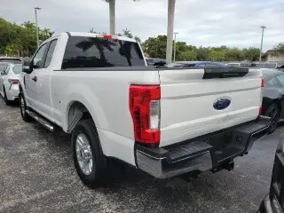 Ford F-250 Super Duty 2018 4x2 XL 4dr SuperCab 6.8 ft. SB Pickup