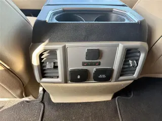 Ford F-250 Super Duty 2019 4x4 Lariat 4dr Crew Cab 8 ft. LB Pickup