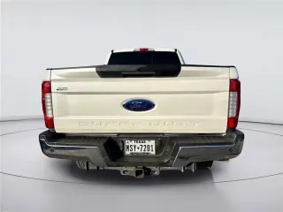 Ford F-250 Super Duty 2019 4x4 Lariat 4dr Crew Cab 8 ft. LB Pickup