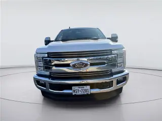 Ford F-250 Super Duty 2019 4x4 Lariat 4dr Crew Cab 8 ft. LB Pickup