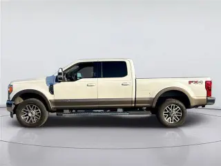 Ford F-250 Super Duty 2019 4x4 Lariat 4dr Crew Cab 8 ft. LB Pickup