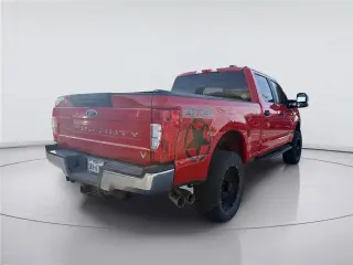 Ford F-250 Super Duty 2022 4x4 XL 4dr Crew Cab 6.8 ft. SB Pickup
