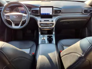 Ford Explorer 2023 AWD XLT 4dr SUV