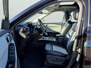 Ford Explorer 2023 AWD XLT 4dr SUV