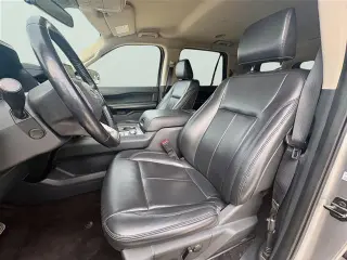 Ford Expedition 2022 4x4 XLT 4dr SUV
