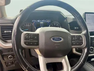 Ford Expedition 2022 4x4 XLT 4dr SUV