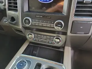 Ford Expedition 2020 4x2 XLT 4dr SUV