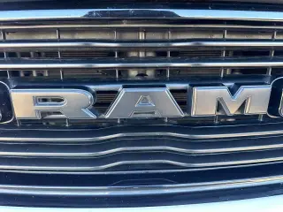 Ram 1500 2023 4x4 Laramie 4dr Crew Cab con 5.6 ft. SB Pickup