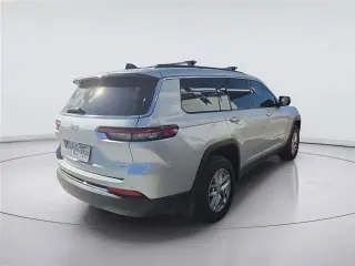 Jeep Grand Cherokee L 2025 4x2 Laredo 4dr SUV