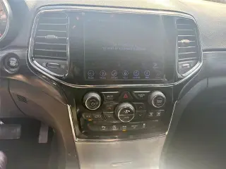 Jeep Grand Cherokee 2019 4x2 Laredo 4dr SUV