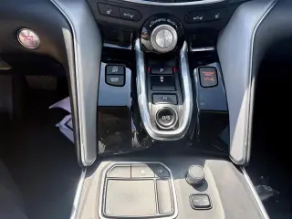 Acura TLX 2024 4dr Sedan con paquete de tecnología
