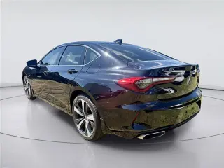 Acura TLX 2024 4dr Sedan con paquete de tecnología