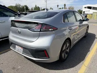 Hyundai IONIQ Híbrido 2021 SEL 4dr Hatchback
