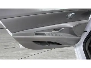 Hyundai ELANTRA 2024 SEL 4dr Sedán