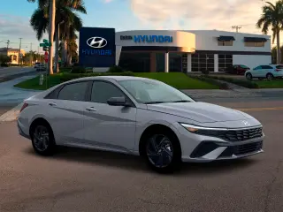 Hyundai ELANTRA 2026 SEL Sport 4dr Sedán