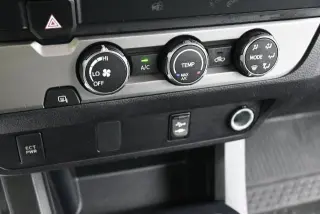 Toyota Tacoma 2019 4x2 SR 4dr cab con 6.1 pies de largo