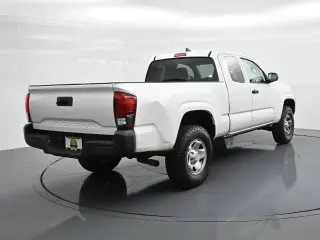 Toyota Tacoma 2019 4x2 SR 4dr cab con 6.1 pies de largo