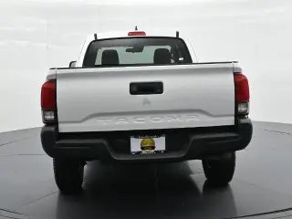 Toyota Tacoma 2019 4x2 SR 4dr cab con 6.1 pies de largo