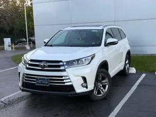 Toyota Highlander 2017 AWD Limited Platinum 4dr SUV