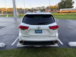 Toyota Highlander 2017 AWD Limited Platinum 4dr SUV