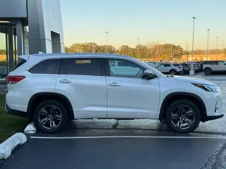 Toyota Highlander 2017 AWD Limited Platinum 4dr SUV