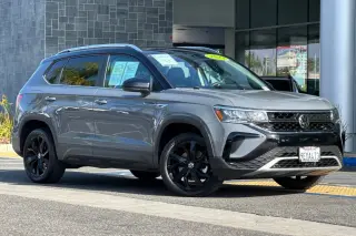 Volkswagen Taos 2023 SE 4dr SUV