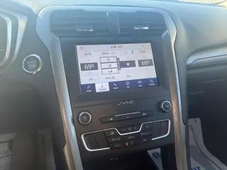 Ford Fusion 2020 SE 4dr Sedán