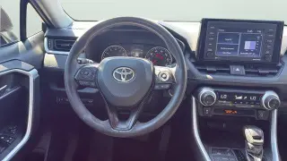 Toyota RAV4 2021 XLE 4dr SUV