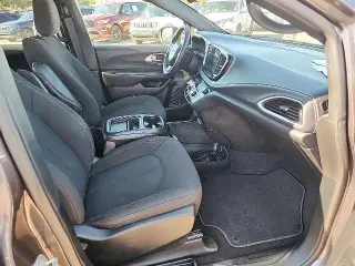 Chrysler Pacifica 2023 Touring 4dr Mini-Van