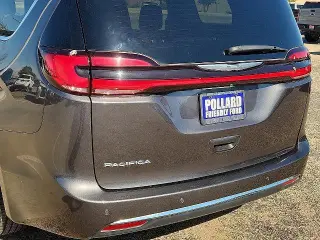 Chrysler Pacifica 2023 Touring 4dr Mini-Van
